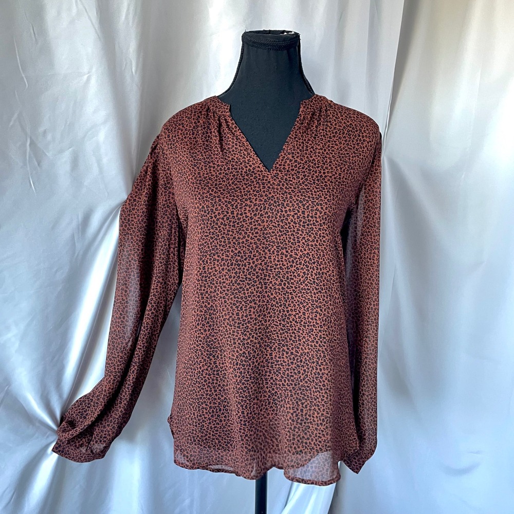 Pleione Blouse Women Size M Brown Leopard Print V-Neck Long Sleeve Sheer Earthy